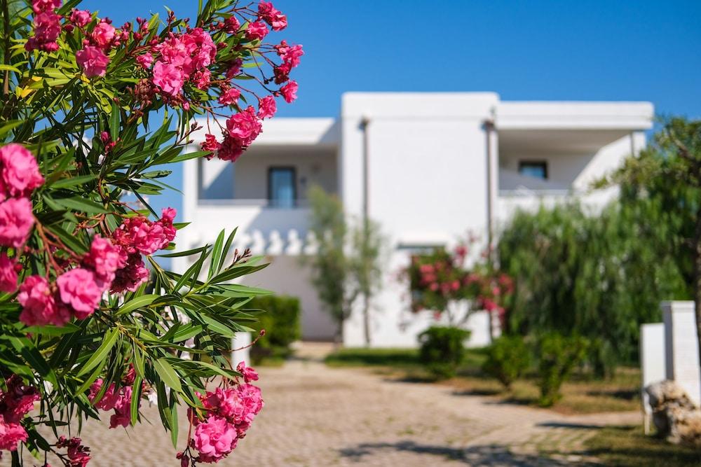 Torre Guaceto Greenblu Resort Specchiolla Exterior photo